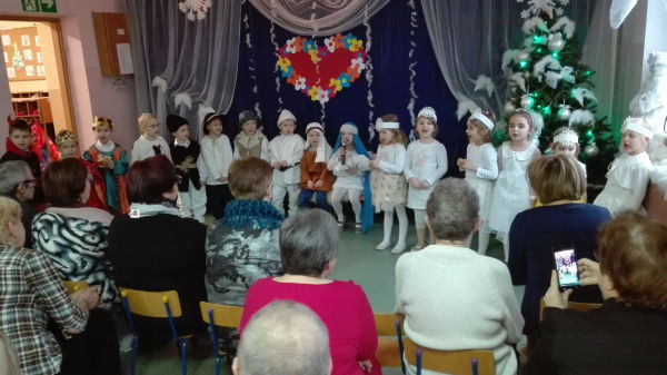 Dzień Babci i Dziadka w grupie Bratki