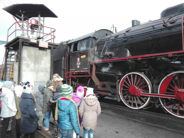 Fabryka bombek i parowozownia