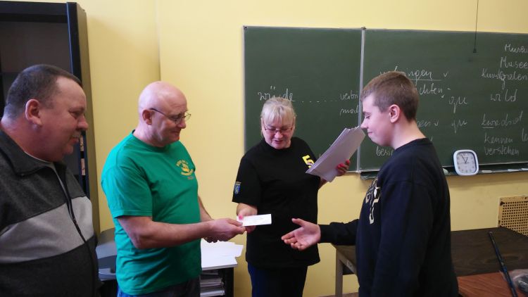 Młodzi wędkarze z Zespołu Edukacyjnego