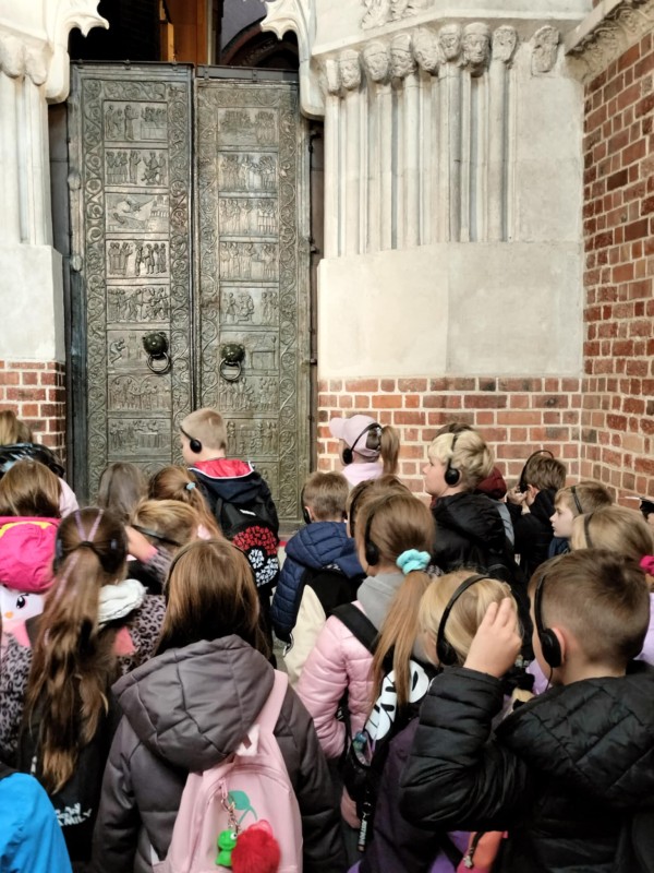 Zdjęcie - Wycieczka do Gniezna i Biskupina – żywa lekcja historii