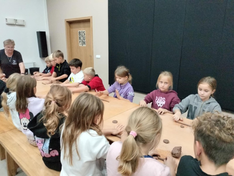 Zdjęcie - Wycieczka do Gniezna i Biskupina – żywa lekcja historii