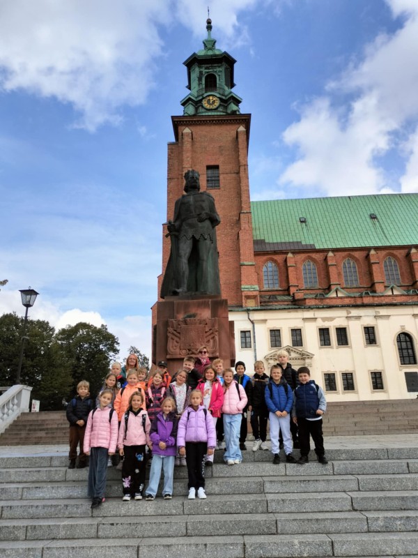 Zdjęcie - Wycieczka do Gniezna i Biskupina – żywa lekcja historii
