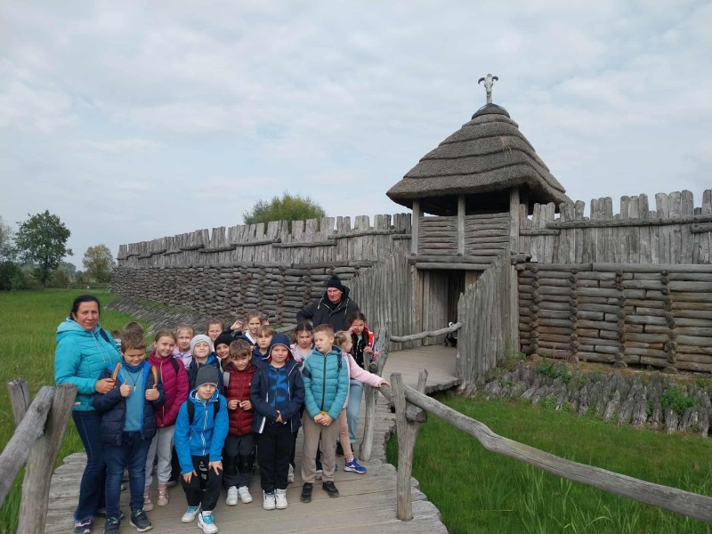 Zdjęcie - Wycieczka do Gniezna i Biskupina – żywa lekcja historii