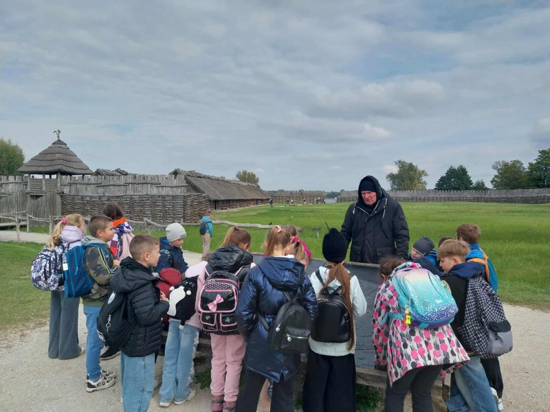 Zdjęcie - Wycieczka do Gniezna i Biskupina – żywa lekcja historii