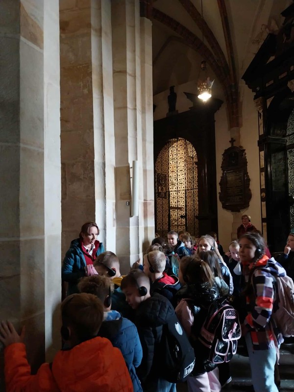 Zdjęcie - Wycieczka do Gniezna i Biskupina – żywa lekcja historii