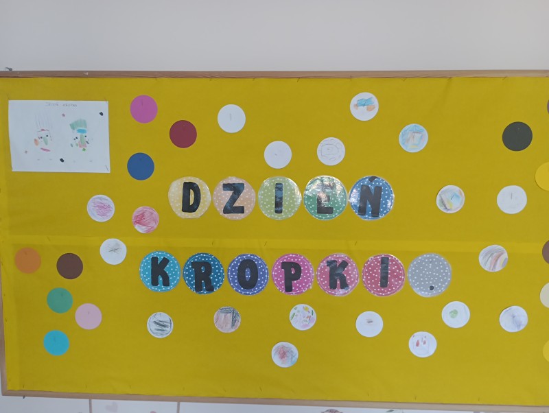 Zdjęcie - Dzień Kropki w przedszkolu