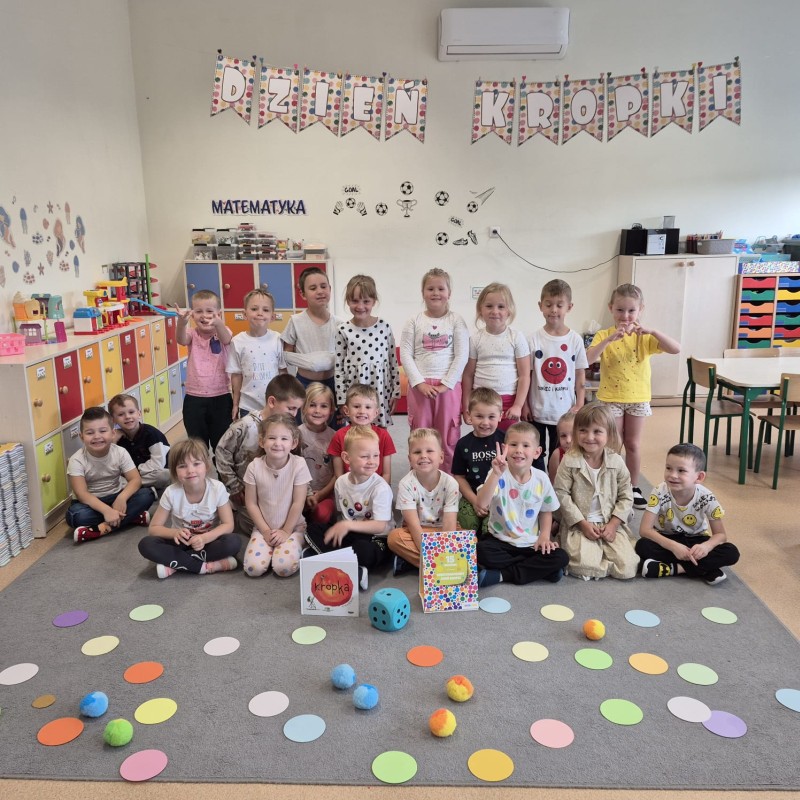 Zdjęcie - Dzień Kropki w przedszkolu