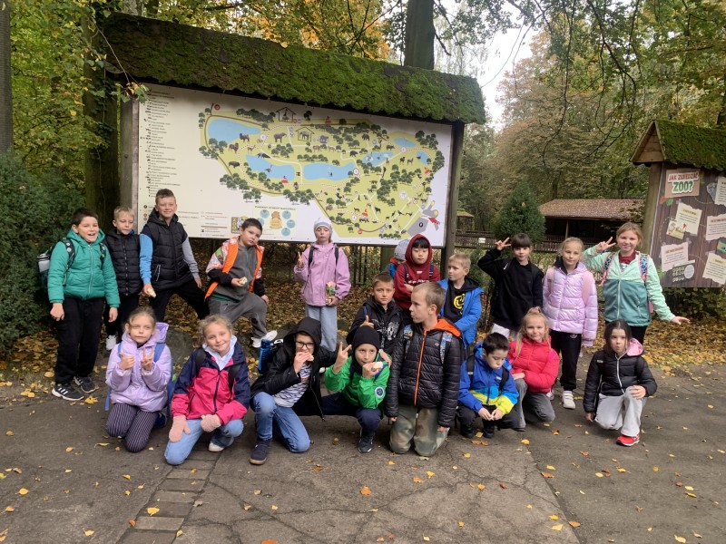 Zdjęcie - Wycieczka klas 1a i 2b do ZOO w Poznaniu