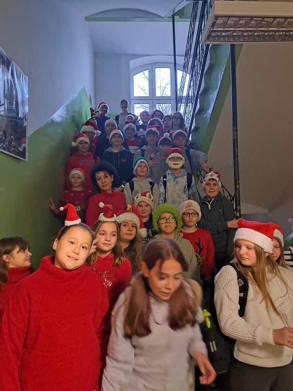 Zdjęcie - Mikołajkowy Kiermasz Ciast