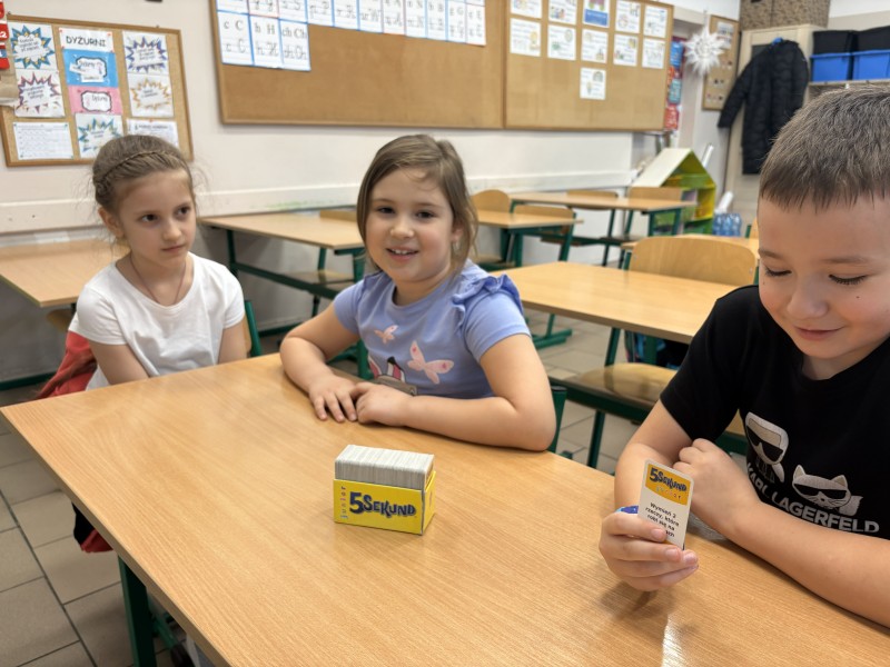 Zdjęcie - W świecie liczb i liter