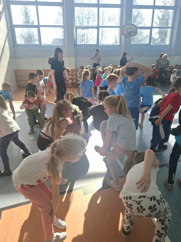 Zdjęcie - Gimnastyka z Misiem Uszatkiem