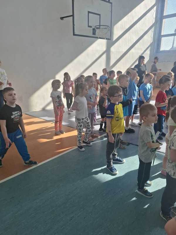 Zdjęcie - Gimnastyka z Misiem Uszatkiem