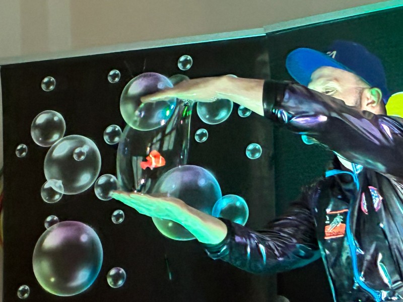 Kosmiczny pokaz baniek mydlanych