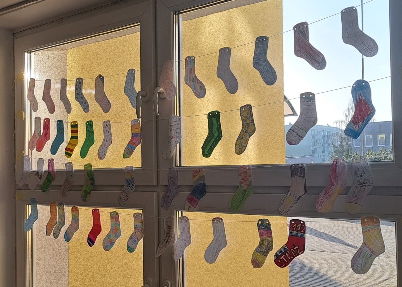 Zdjęcie - Przywitaj wiosnę w kolorowych skarpetkach!