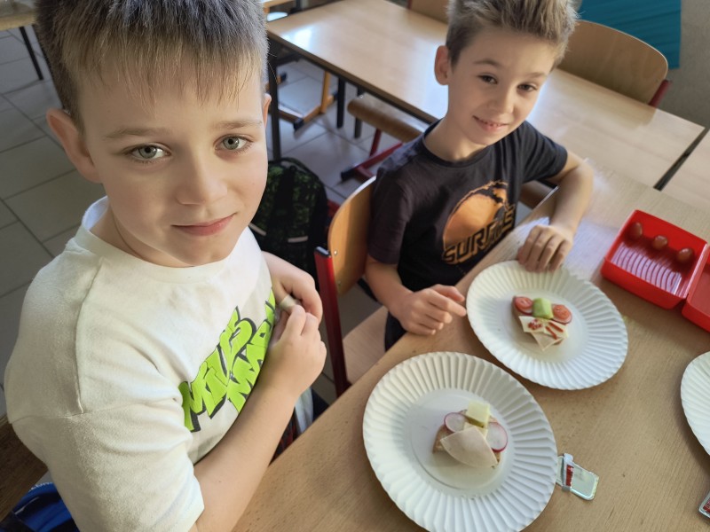 Zdjęcie - Nauka przez działanie i zabawę