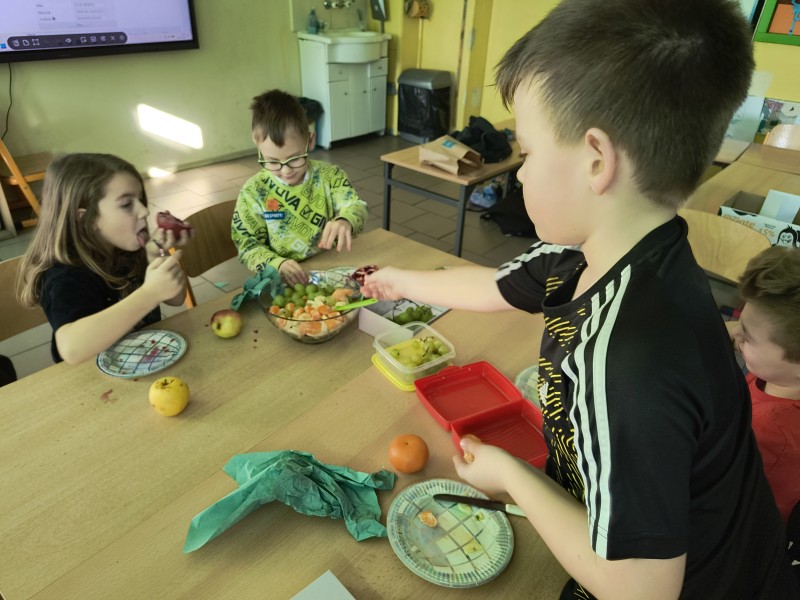 Zdjęcie - Nauka przez działanie i zabawę